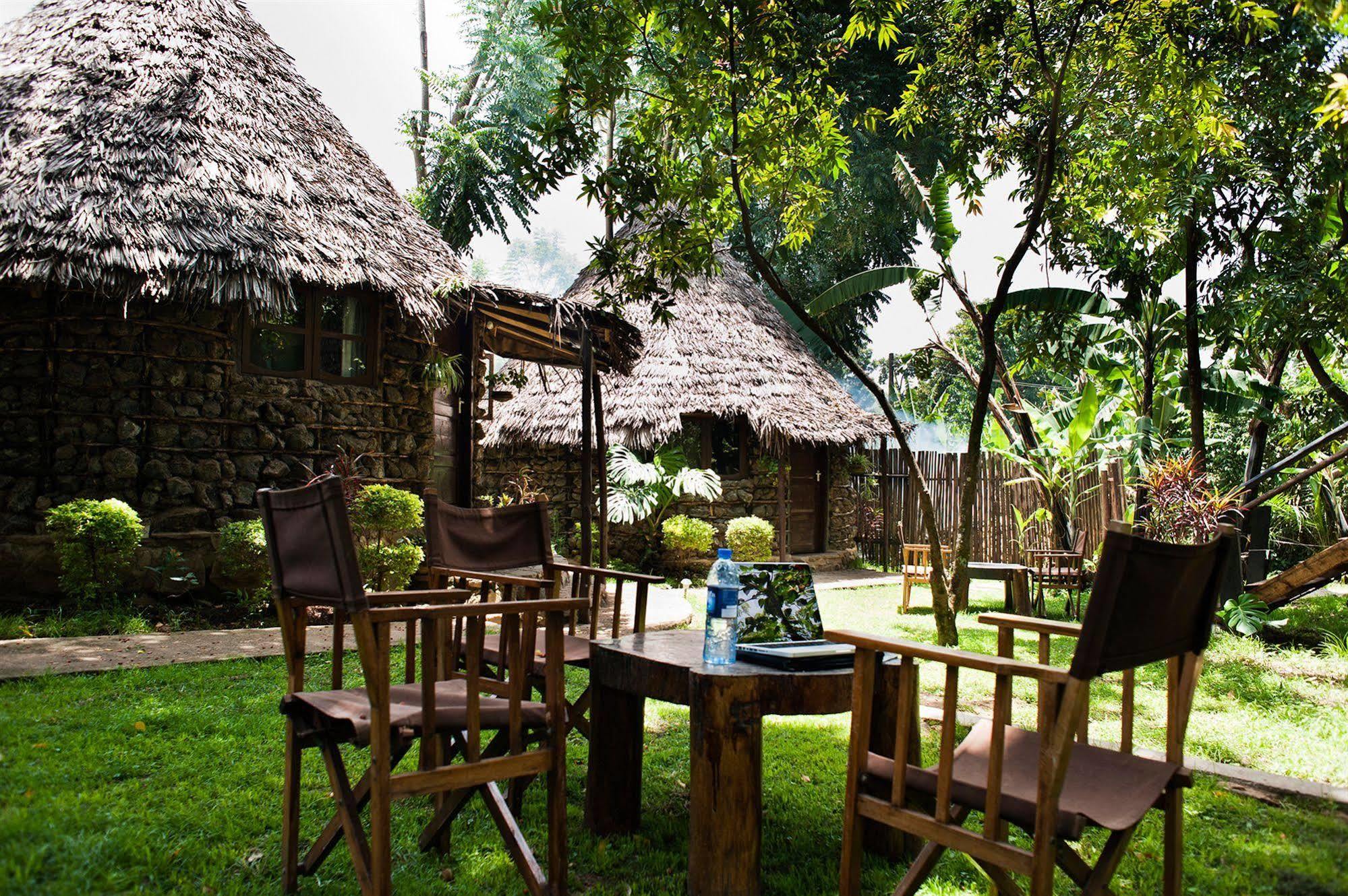 L Oasis Lodge And Restaurant Arusha Exterior photo